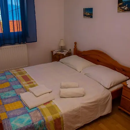 Apartment Jaksic Supetar