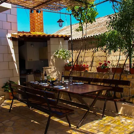 Apartment Jaksic Supetar