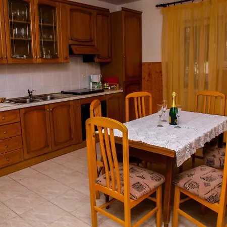 Jaksic Apartment